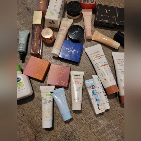 Stocking Stuffers Bundle of makeup/skincare!!! - Picture 5 of 6